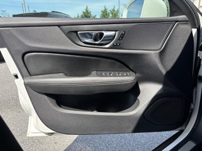 2025 Volvo V60 Cross Country Plus