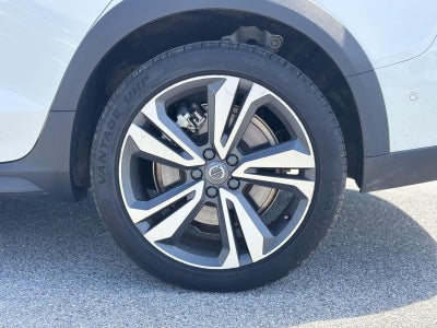 2025 Volvo V60 Cross Country Plus
